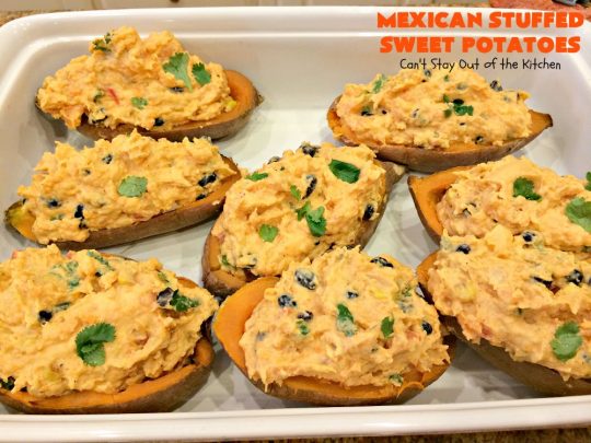 Mexican Stuffed Sweet Potatoes | I LOVE these mouthwatering #sweetpotatoes! They're hearty, filling and substantial enough for #MeatlessMondays. This #TexMex version is so flavorful & sumptuous you won't want to stop eating them. I sure didn't. Healthy, clean-eating #glutenfree #CincoDeMayo