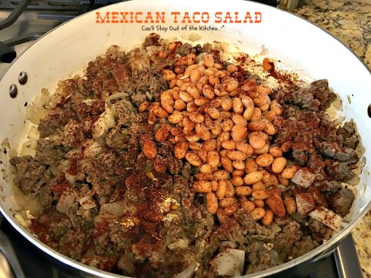 Mexican Taco Salad | Can't Stay Out of the Kitchen | dynamite #TexMex #salad with spicy #groundbeef, #pintobeans, #cheese & tortilla chips. Great for summer potlucks. #glutenfree