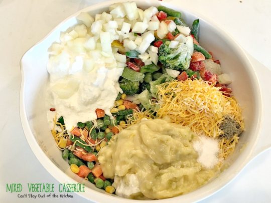 Mixed Vegetable Casserole | Can't Stay Out of the Kitchen | this is a scrumptious & versatile #casserole that's a great side dish for #holiday menus. This one uses a #RitzCrackers crumb topping. #vegetables