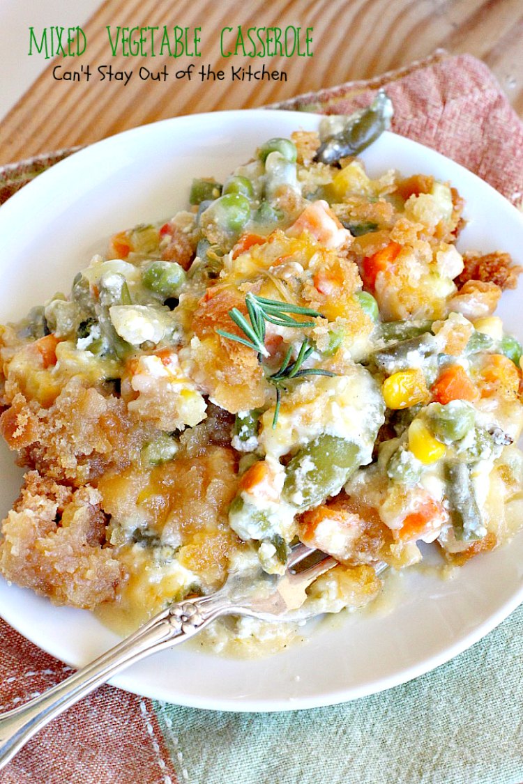 Mixed Vegetable Casserole | Can't Stay Out of the Kitchen | this is a scrumptious & versatile #casserole that's a great side dish for #holiday menus. This one uses a #RitzCrackers crumb topping. #vegetables