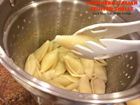 Northern Italian Stuffed Shells | Can't Stay Out of the Kitchen | tremendous #PaulaDeen #pasta #recipe that's out of this world! This one uses #beef, #spinach, both #creamcheese & #parmesancheese. Makes 2 large #casseroles so you can freeze one for later. #stuffedshells #Italian