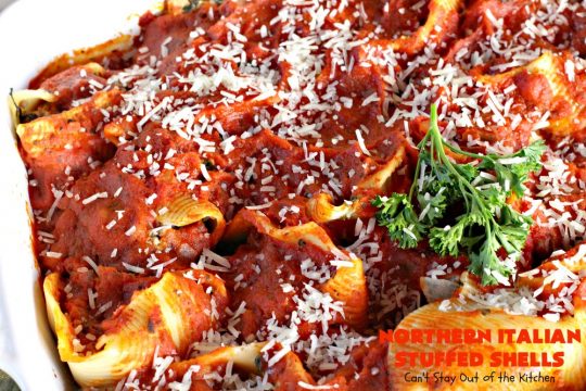 Northern Italian Stuffed Shells | Can't Stay Out of the Kitchen | tremendous #PaulaDeen #pasta #recipe that's out of this world! This one uses #beef, #spinach, both #creamcheese & #parmesancheese. Makes 2 large #casseroles so you can freeze one for later. #stuffedshells #Italian