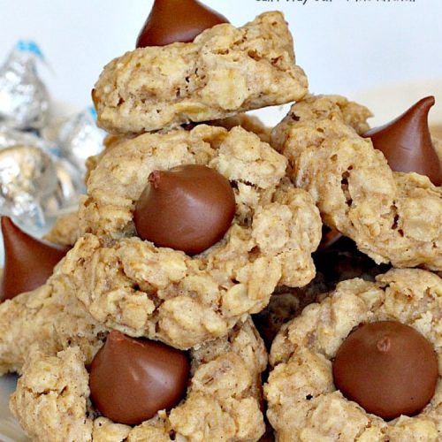Oatmeal Kisses | Can't Stay Out of the Kitchen | These delightful #oatmeal #cookies have a hint of #cinnamon and a #Hershey'skiss pressed in the center of each one. #dessert #chocolate