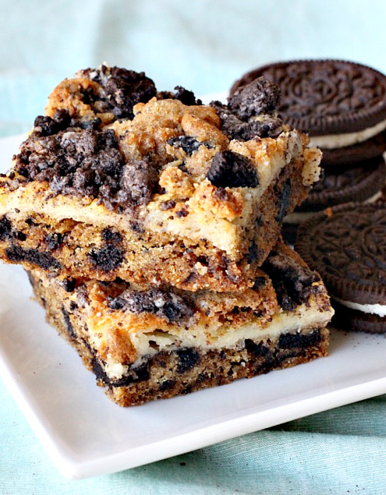 Oreo Cheesecake Brownies | Can't Stay Out of the Kitchen | these #brownies are divine! They have a scrumptious #cheesecake layer along with #Oreo #cookie dough. Amazing. #chocolate #dessert