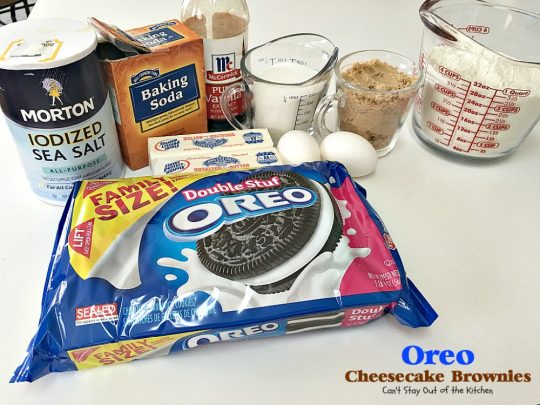 Oreo Cheesecake Brownies | Can't Stay Out of the Kitchen | these #brownies are divine! They have a scrumptious #cheesecake layer along with #Oreo #cookie dough. Amazing. #chocolate #dessert
