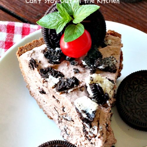 Oreo Chocolate Pie | Can't Stay Out of the Kitchen | this amazing #ChocolatePie is filled with #Oreos. It uses only 5 ingredients so it's an extremely easy #dessert for #holidays or company. Every bite will have you drooling! #pie #ChocolateDessert #OreoDessert #HolidayDessert #chocolate #OreoChocolatePie