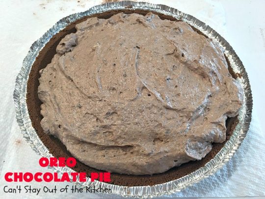 Oreo Chocolate Pie | Can't Stay Out of the Kitchen | this amazing #ChocolatePie is filled with #Oreos. It uses only 5 ingredients so it's an extremely easy #dessert for #holidays or company. Every bite will have you drooling! #pie #ChocolateDessert #OreoDessert #HolidayDessert #chocolate #OreoChocolatePie