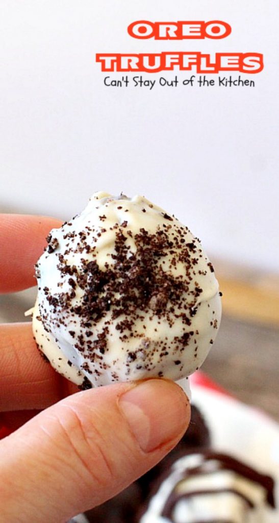 Oreo Truffles | Can't Stay Out of the Kitchen | Oh my gosh, heavenly doesn't begin to describe these amazing #truffles. Made with #Oreos, #creamcheese & #chocolate & vanilla bark. Fabulous for any party. #dessert