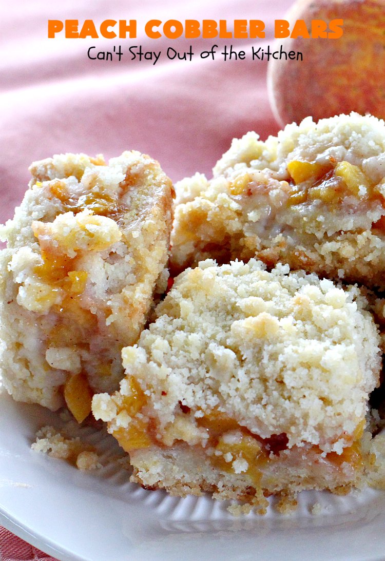 Peach Cobbler Bars | Can't Stay Out of the Kitchen | these fabulous blondies taste just like eating #peachcobbler! Amazing #dessert #peaches #cookie