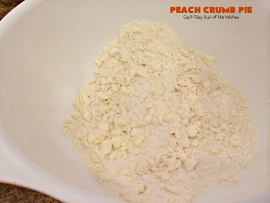 Peach Crumb Pie | Can't Stay Out of the Kitchen | my Mom's fabulous #peachpie recipe with a sweet crumb topping. Perfect #dessert for summer when #peaches are in season. #pie
