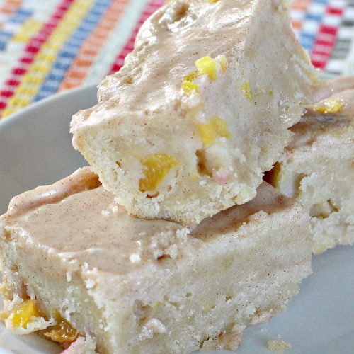 Peach Shortbread Bars | Can't Stay Out of the Kitchen