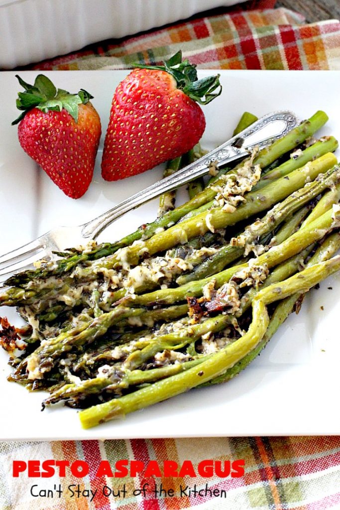 Pesto Asparagus | Can't Stay Out of the Kitchen | fabulous 3-ingredient side dish that's perfect for #holiday menus. So easy & a great way to serve #asparagus. #glutenfree #parmesancheese