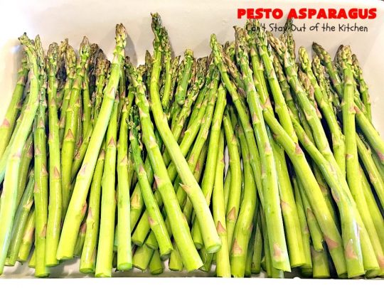 Pesto Asparagus | Can't Stay Out of the Kitchen | fabulous 3-ingredient side dish that's perfect for #holiday menus. So easy & a great way to serve #asparagus. #glutenfree #parmesancheese