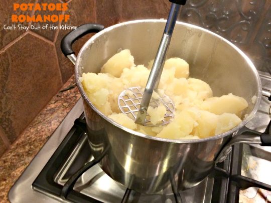 Potatoes Romanoff | Can't Stay Out of the Kitchen | this easy #MashedPotatoes #casserole is made a day before cooking it, making it perfect for #holidays like #Thanksgiving or #Christmas since you can make it ahead. It's one of our favorite ways to serve #potatoes. #glutenfree #cheddarcheese