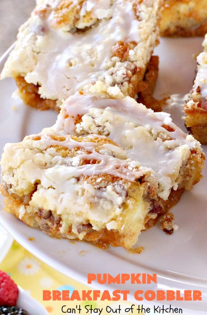 Pumpkin Breakfast Cobbler | Can't Stay Out of the Kitchen | this amazing #coffeecake is perfect for a fall #breakfast or #holiday breakfasts like #Thanksgiving. #pumpkin #cobbler