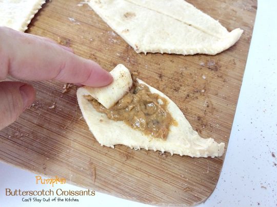 Pumpkin Butterscotch Croissants | Can't Stay Out of the Kitchen | These fabulous #croissants are wonderful for the #holidays -- everyone loves them! They're so easy since they're made with #crescentrolls. #pumpkin #butterscotch #breakfast