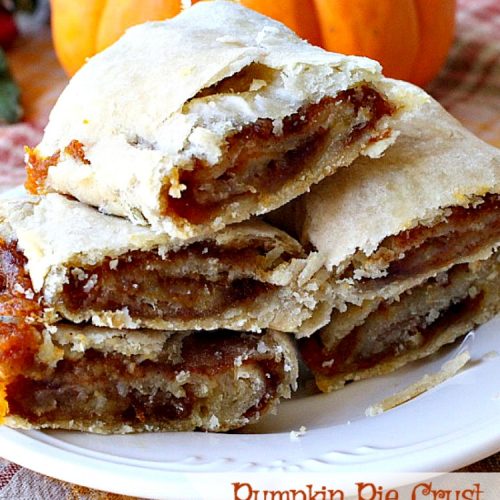 Pumpkin Pie Crust Cinnamon Rolls | Can't Stay Out of the Kitchen