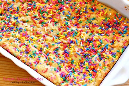 Pumpkin Sprinkle Blondies | Can't Stay Out of the Kitchen | These amazing blondies are so easy because they're made with a #pumpkin cake mix! Sprinkles & #whitechocolatechips make them fantastic. #dessert #chocolate #cookie