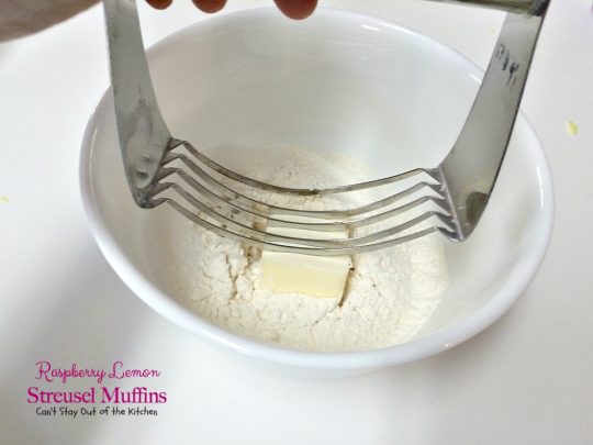 Raspberry Lemon Streusel Muffins | Can't Stay Out of the Kitchen | these delectable #muffins are a great #holiday favorite. Festive, beautiful and scrumptious! #raspberries #lemonyogurt #breakfast