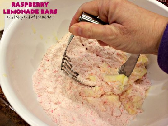Raspberry Lemonade Bars | Can't Stay Out of the Kitchen | this heavenly 6-ingredient #recipe is perfect for #fall & #holiday #baking. It's especially good for #Christmas #cookie exchanges. It has a #raspberry preserves layer and a #cheesecake layer sandwiched between pink #lemonade cookie mix. So drool-worthy! #dessert #holidaydessert #Christmasdessert #raspberrydessert