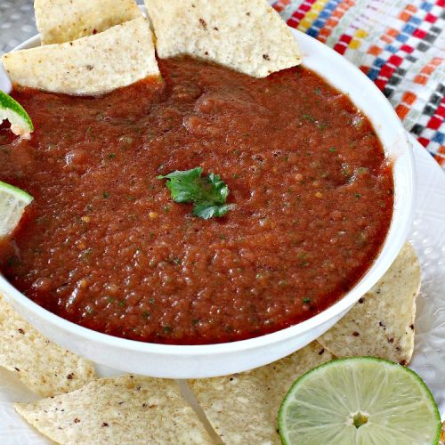 Pioneer Woman's Restaurant-Style Salsa | Can't Stay Out of the Kitchen