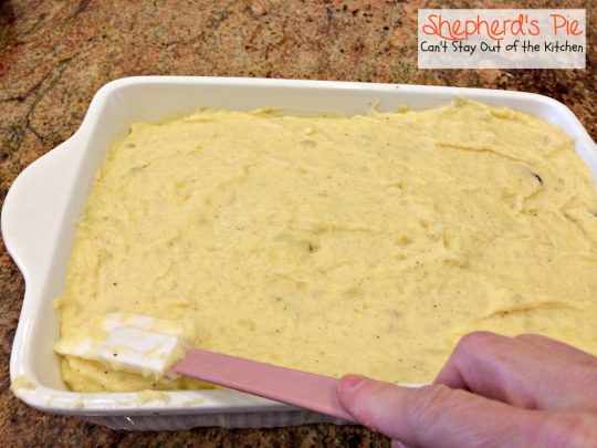 Shepherd's Pie | Can't Stay Out of the Kitchen | the BEST #Shepherd'sPie ever! Love this recipe. #beef #glutenfree #potatoes #Italiansausage