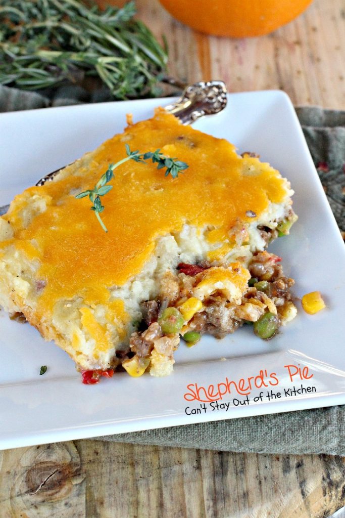 Shepherd's Pie | Can't Stay Out of the Kitchen | the BEST #Shepherd'sPie ever! Love this recipe. #beef #glutenfree #potatoes #Italiansausage