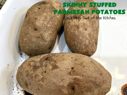 Skinny Stuffed Parmesan Potatoes | This easy #potato #recipe is a terrific way to enjoy #BakedPotatoes without all the calories. Only 150 calories per serving! Perfect #SideDish for #holidays like #FathersDay or special occasion meals with company. #ParmesanCheese #SkinnyStuffedParmesanPotatoes #GlutenFree