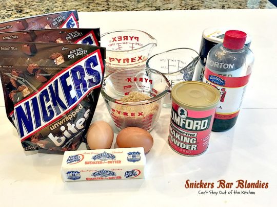 Snickers Bar Blondies | Can't Stay Out of the Kitchen | these fabulous #brownies are filled with #SnickersBars. They're great for #tailgating parties or as a way to use up leftover #halloween candy! #dessert #cookie #chocolate