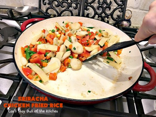 Sriracha Chicken Fried Rice | Can't Stay Out of the Kitchen | fantastic #chicken #friedrice entree. This one is spiced up with #Sriracha sauce! This 30-minute meal is a winner! #glutenfree #rice