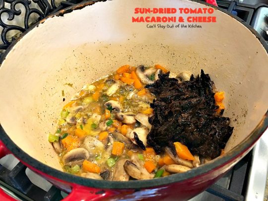Sun-Dried Tomato Macaroni and Cheese | Can't Stay Out of the Kitchen | this amazing #cheesy #Mac&Cheese recipe adds savory goodness from #mushrooms, bell peppers & #sundriedtomatoes. Great #pasta entree for #MeatlessMondays. I used #glutenfree #macaroni.
