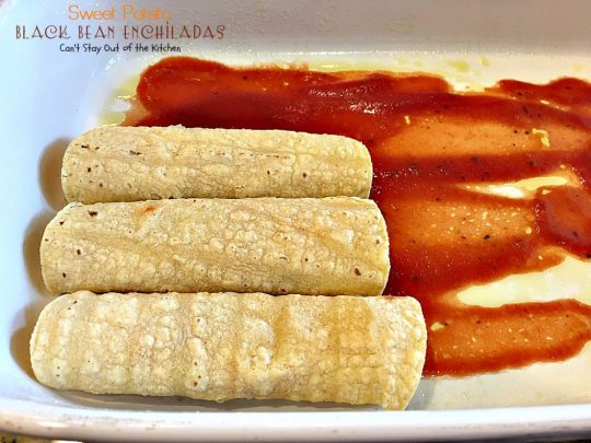 Sweet Potato Black Bean Enchiladas | Can't Stay Out of the Kitchen | these #enchiladas are absolutely awesome. Great #TexMex #MeatlessMonday recipe. #glutenfree #blackbeans #sweetpotatoes 