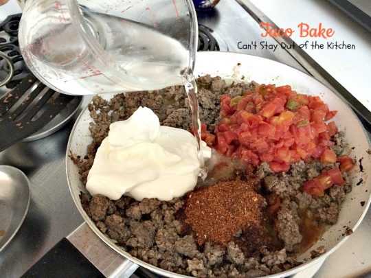 Taco Bake | Can't Stay Out of the Kitchen | this is a super easy 7-ingredient dinner recipe. We love this #casserole. #Tex-Mex #glutenfree