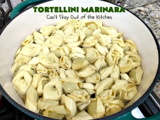 Tortellini Marinara | Can't Stay Out of the Kitchen | this easy 6-ingredient #recipe can be made in 30 minutes or less! It's perfect for weeknight or company dinners. #ItalianSausage #pork #Tortellini #Italian #MarinaraSauce #MozzarellaCheese #TortelliniMarinara