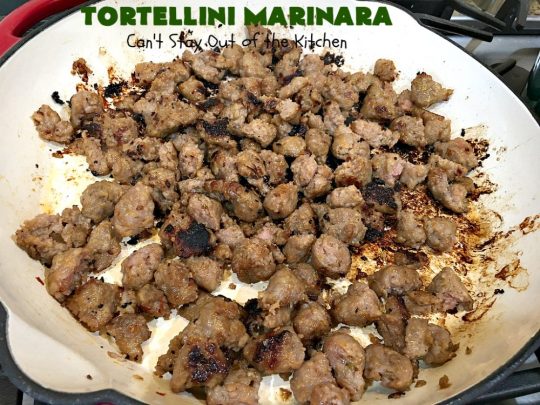 Tortellini Marinara | Can't Stay Out of the Kitchen | this easy 6-ingredient #recipe can be made in 30 minutes or less! It's perfect for weeknight or company dinners. #ItalianSausage #pork #Tortellini #Italian #MarinaraSauce #MozzarellaCheese #TortelliniMarinara