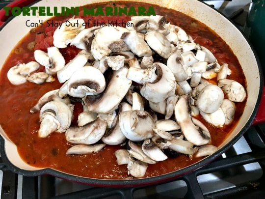 Tortellini Marinara | Can't Stay Out of the Kitchen | this easy 6-ingredient #recipe can be made in 30 minutes or less! It's perfect for weeknight or company dinners. #ItalianSausage #pork #Tortellini #Italian #MarinaraSauce #MozzarellaCheese #TortelliniMarinara