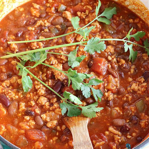 Turkey Chili | Can't Stay Out of the Kitchen | this is a fantastic way to enjoy #chili without excess calories. They #GroundTurkey is flavored from #ChiliPowder, #MixedChiliBeans & #ChipotlePeppersInAdoboSauce. Add #cornbread and you have a meal made in heaven. #chili #TurkeyChili #GlutenFree
