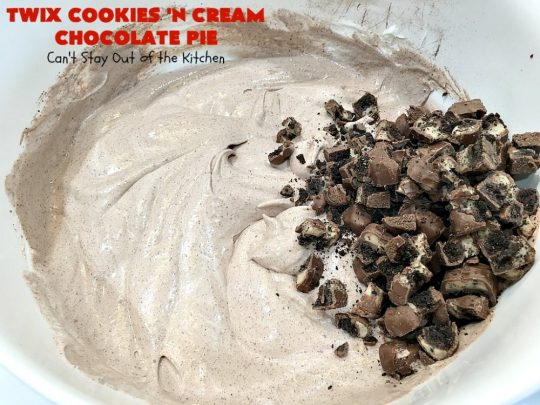 Twix Cookies 'n Cream Chocolate Pie | Can't Stay Out of the Kitchen | this luscious #ChocolatePie uses only 5 ingredients. It's so easy to make for company or #holidays. If you love #TwixCandyBars & #Oreos, you'll love this fabulous #dessert. #chocolate #ChocolateDessert #TwixDessert #5IngredientRecipe #TwixCookiesNCreamChocolatePie