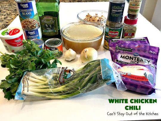 White Chicken Chili | Can't Stay Out of the Kitchen | We love this amazing #TexMex #soup. It's the perfect  #chili for cold, winter nights. Healthy &  #glutenfree. #chicken