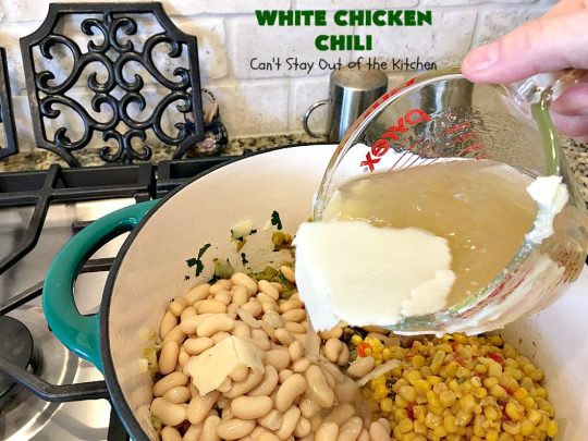 White Chicken Chili | Can't Stay Out of the Kitchen | We love this amazing #TexMex #soup. It's the perfect  #chili for cold, winter nights. Healthy &  #glutenfree. #chicken