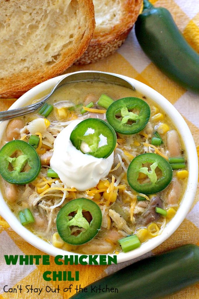 White Chicken Chili | Can't Stay Out of the Kitchen | We love this amazing #TexMex #soup. It's the perfect  #chili for cold, winter nights. Healthy &  #glutenfree. #chicken