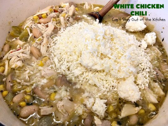 White Chicken Chili | Can't Stay Out of the Kitchen | We love this amazing #TexMex #soup. It's the perfect  #chili for cold, winter nights. Healthy &  #glutenfree. #chicken