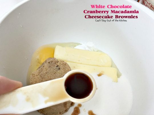 White Chocolate Cranberry Macadamia Cheesecake Brownies | Can't Stay Out of the Kitchen |we love these spectacular #brownies. They have a delectable #cheesecake layer in the middle & they're perfect for #tailgating parties. #chocolate #dessert #cranberries 