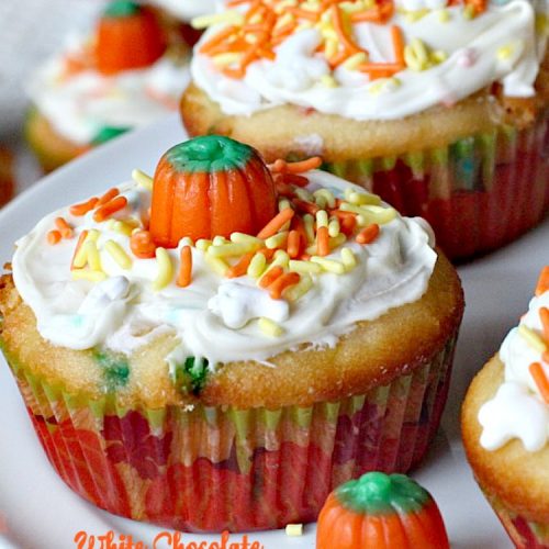 White Chocolate Funfetti Cupcakes | Can't Stay Out of the Kitchen