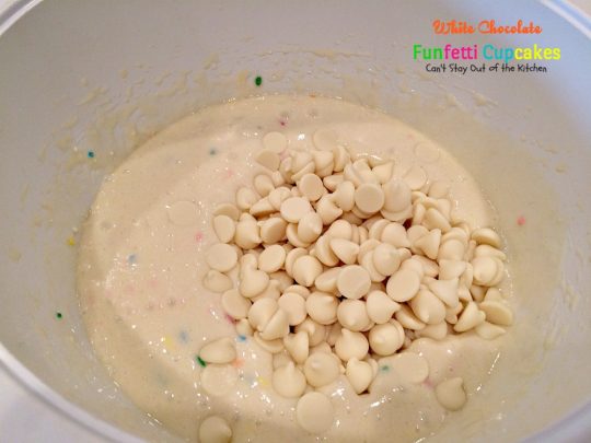 White Chocolate Funfetti Cupcakes | Can't Stay Out of the Kitchen | these fabulous #funfetti #cupcakes are filled with #whitechocolatechips and are so quick and easy to make. They're great for any #holiday party. #chocolate #dessert
