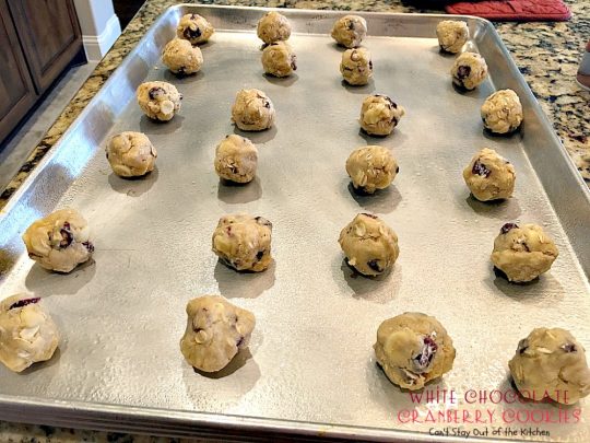 White Chocolate Cranberry Cookies | Can't Stay Out of the Kitchen | this fabulous #dessert is one of our favorite #holiday #cookies. #whitechocolatechips and #craisins make this #oatmealcookie spectacular. #chocolate