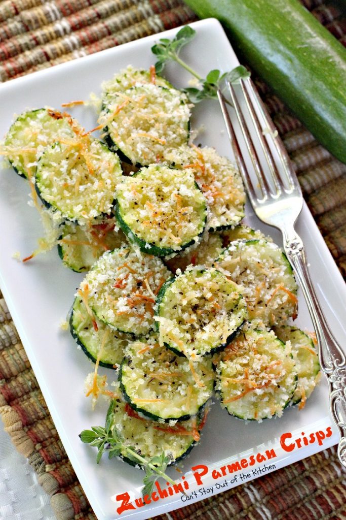 Zucchini Parmesan Crisps | Can't Stay Out of the Kitchen | this amazing #zucchini side dish is quick, easy and delicious. Everyone loves it. #parmesancheese